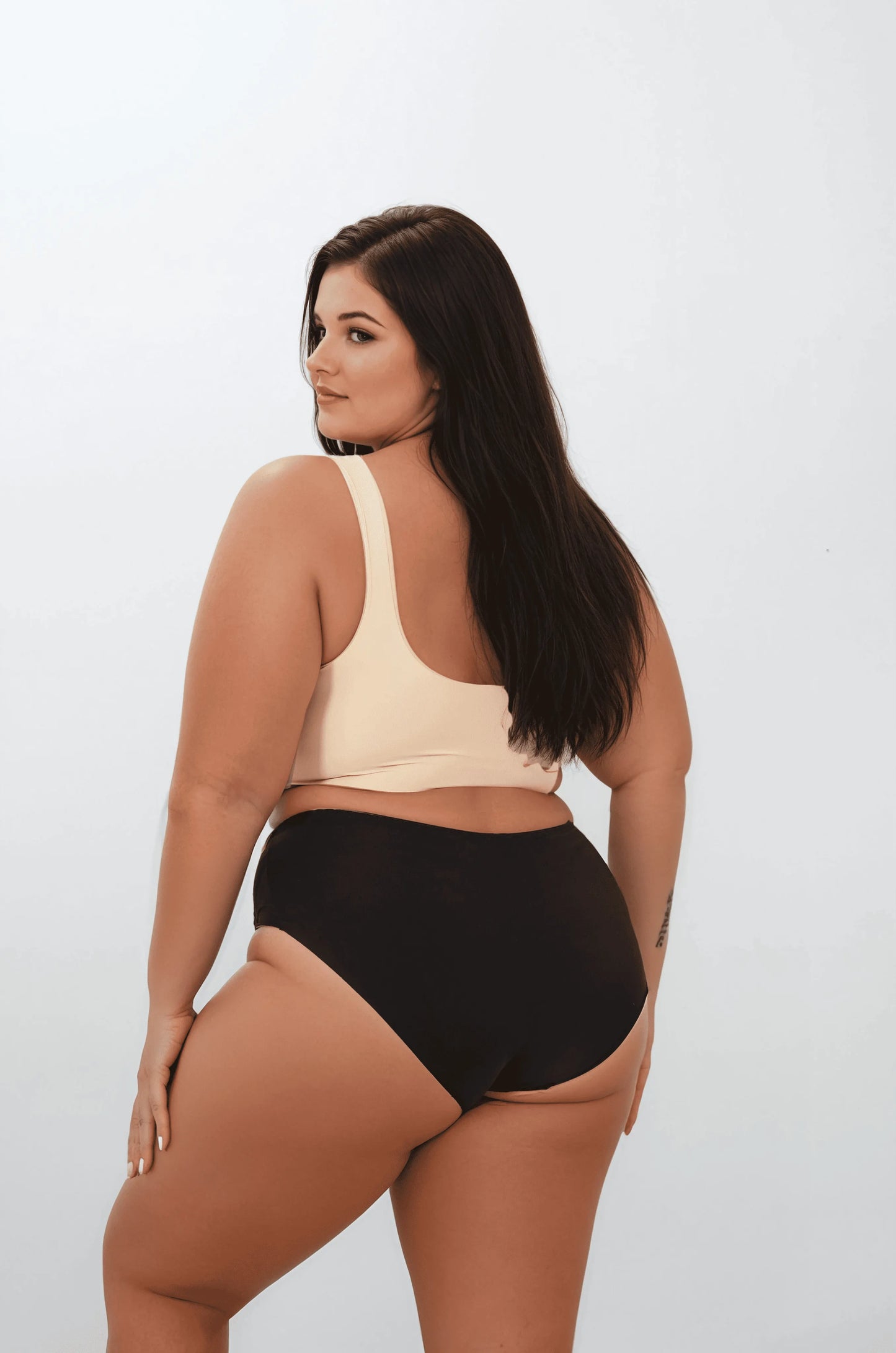 Bella – Push-Up Potpuna udobnost, osjećaj nule 🔥 (HR)